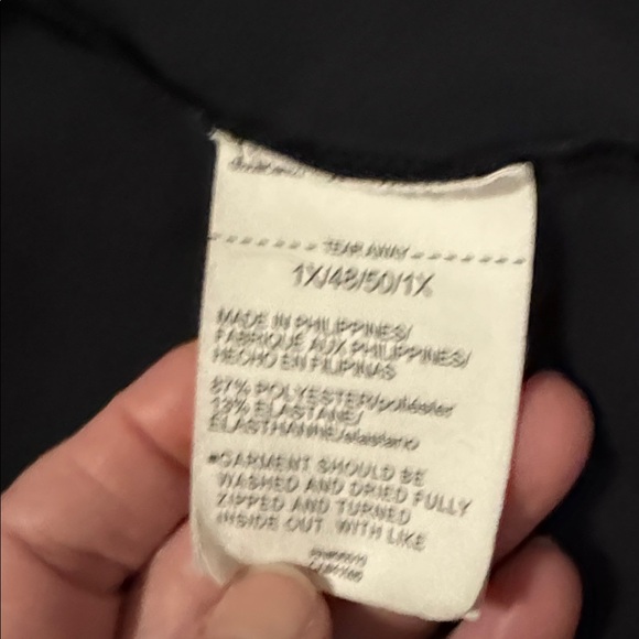 Under Armour Women's Black Windbreaker Jacket - Picture 8 of 9